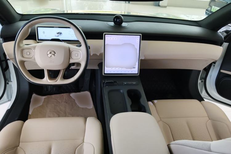 Used Nio ET5T 2023 75 kWh Touring Center Console