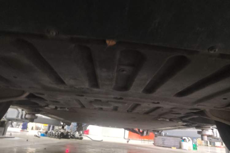 Used Nio ET5T 2023 75 kWh Touring Chassis Front