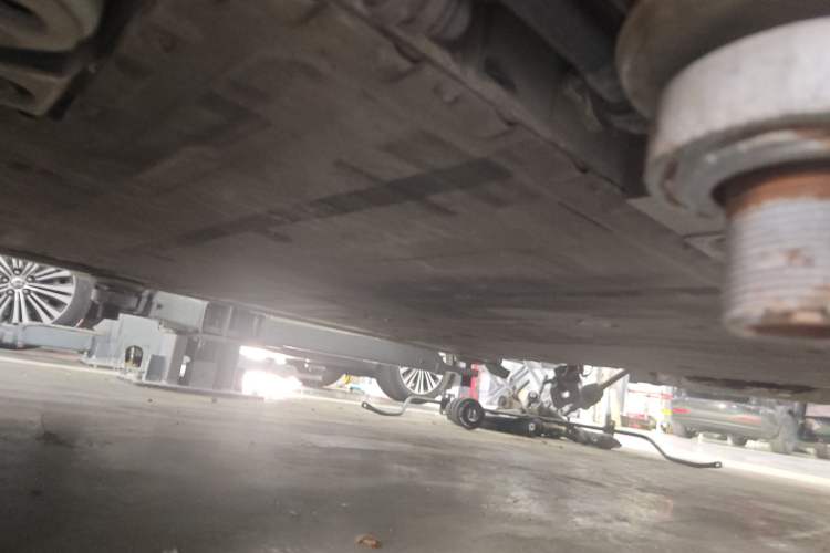 Used Nio ET5T 2023 75 kWh Touring Chassis Front Left