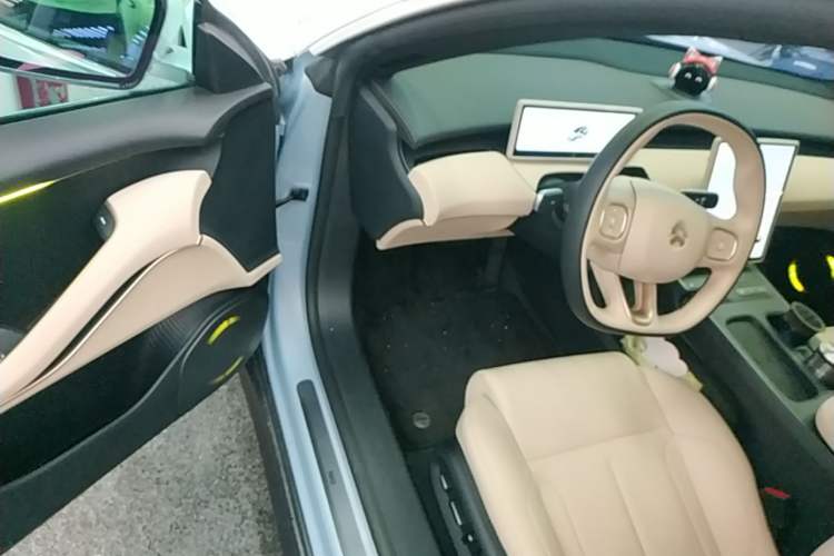 Used Nio ET5T 2023 75 kWh Touring Driver Seat
