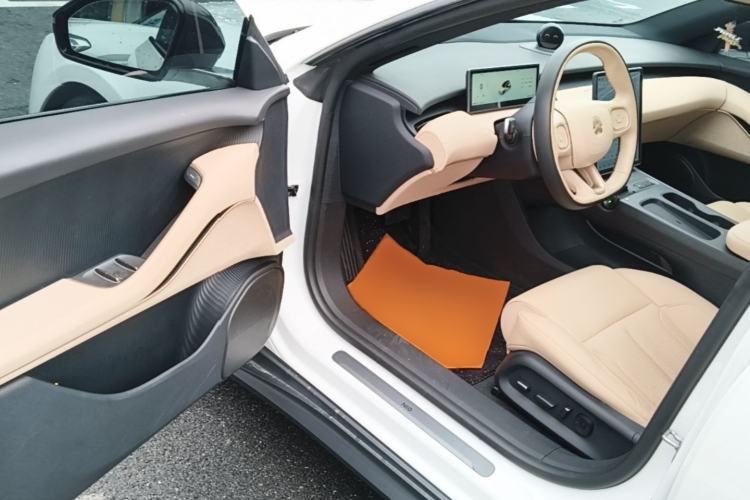 Used Nio ET5T 2023 75 kWh Touring Driver Seat