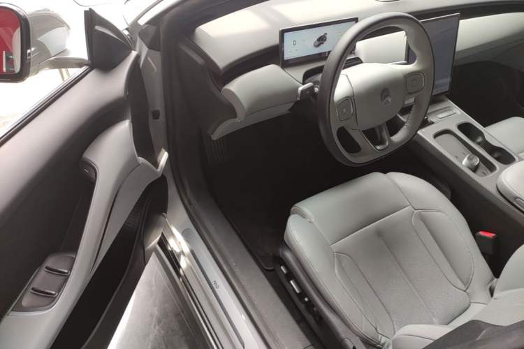 Used Nio ET5T 2023 75 kWh Touring Driver Seat