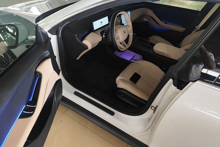 Used Nio ET5T 2023 75 kWh Touring Driver Seat