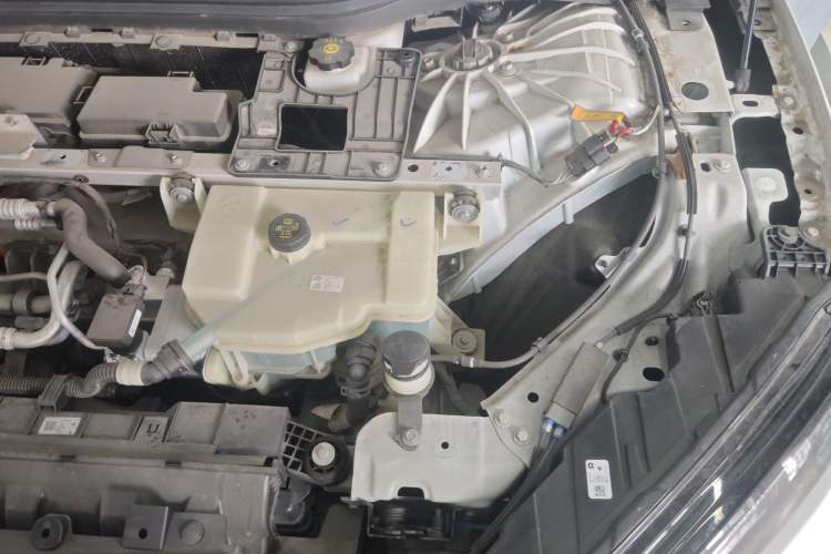 Used Nio ET5T 2023 75 kWh Touring Engine Bay Left