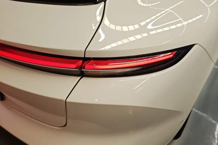 Used Nio ET5T 2023 75 kWh Touring Exterior 3
