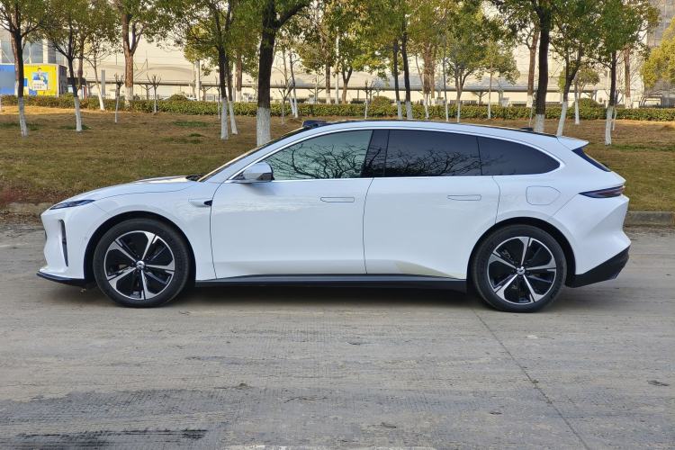 Used Nio ET5T 2023 75 kWh Touring Exterior 3