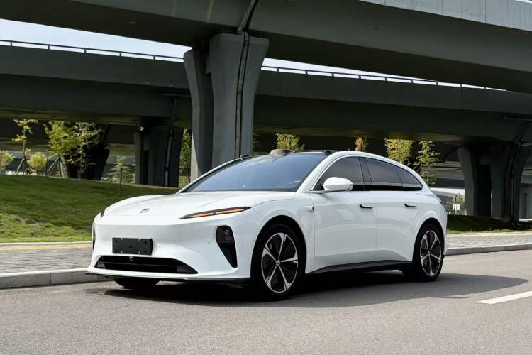 Used Nio ET5T 2023 75 kWh Touring Exterior 7