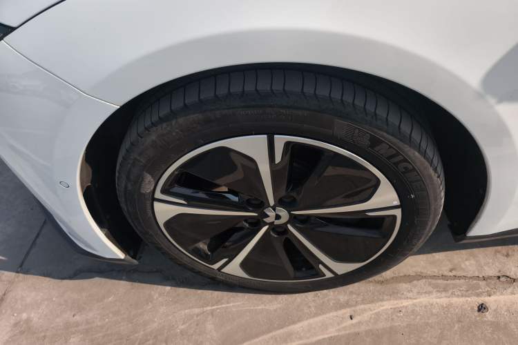 Used Nio ET5T 2023 75 kWh Touring Exterior 7
