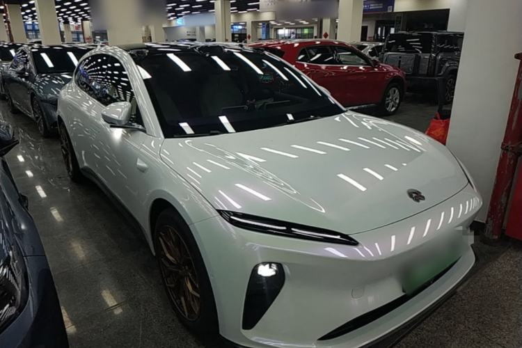 Used Nio ET5T 2023 75 kWh Touring Front Right 45 Deg