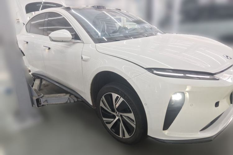 Used Nio ET5T 2023 75 kWh Touring Front Right 45 Deg
