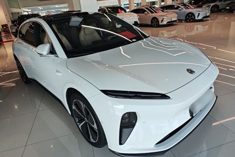 Used Nio ET5T 2023 75 kWh Touring Front Right 45 Deg