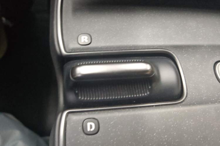 Used Nio ET5T 2023 75 kWh Touring Gear Lever