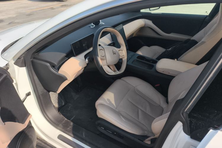 Used Nio ET5T 2023 75 kWh Touring Interior 3