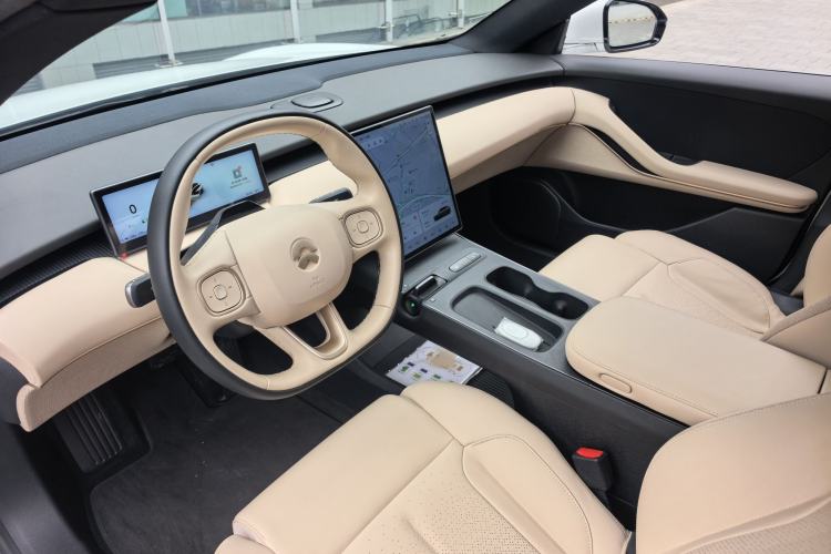 Used Nio ET5T 2023 75 kWh Touring Interior 6
