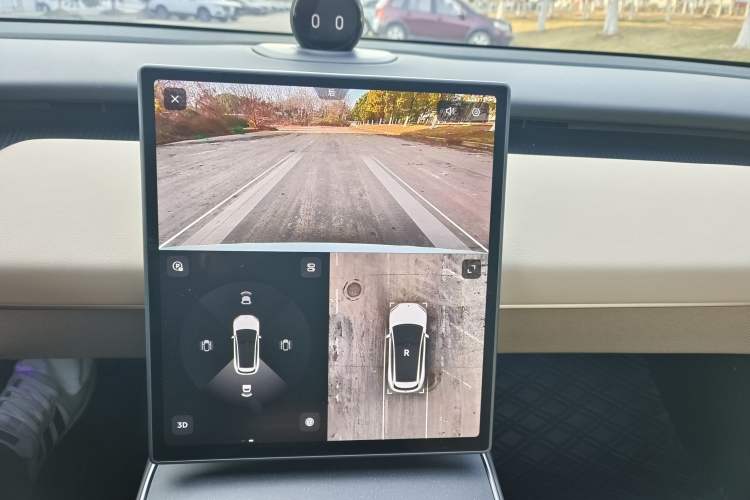 Used Nio ET5T 2023 75 kWh Touring Interior 8