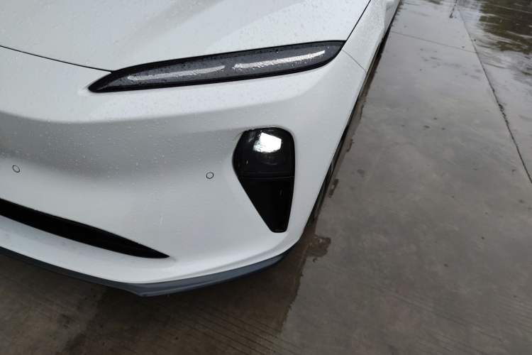 Used Nio ET5T 2023 75 kWh Touring Left Front Headlight