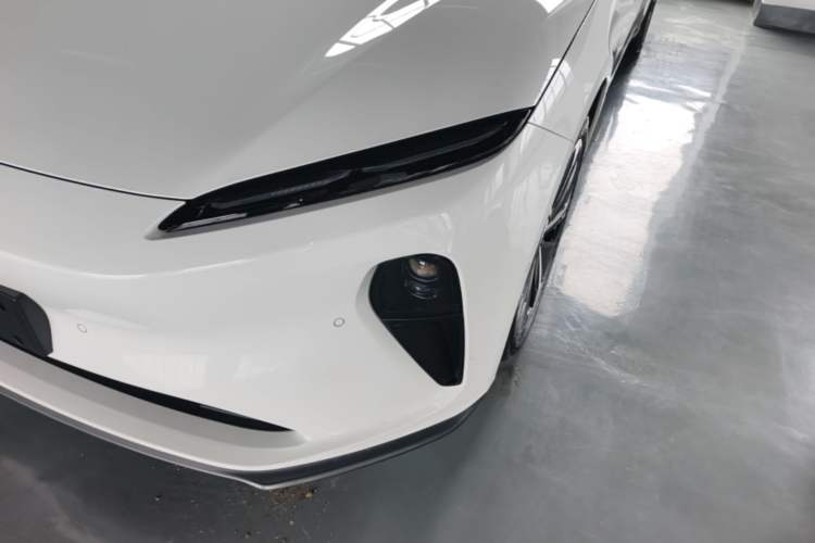 Used Nio ET5T 2023 75 kWh Touring Left Front Headlight