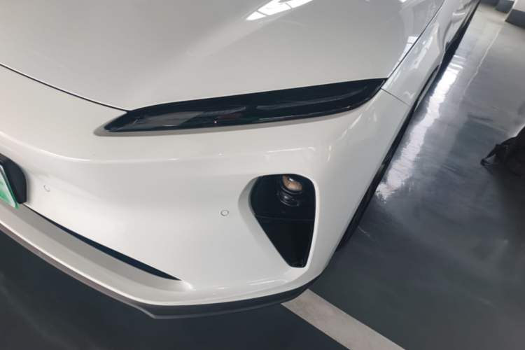 Used Nio ET5T 2023 75 kWh Touring Left Front Headlight