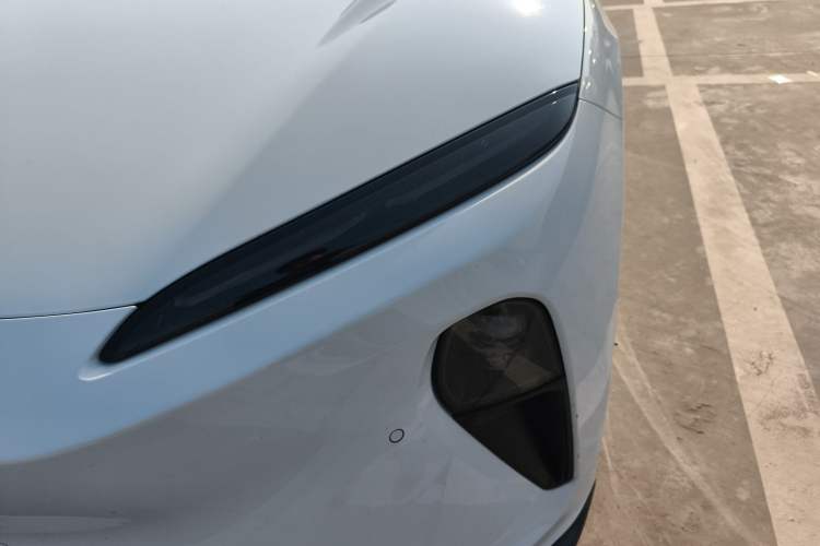 Used Nio ET5T 2023 75 kWh Touring Left Front Headlight