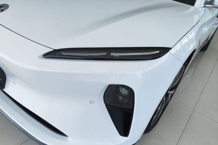 Used Nio ET5T 2023 75 kWh Touring Left Front Headlight