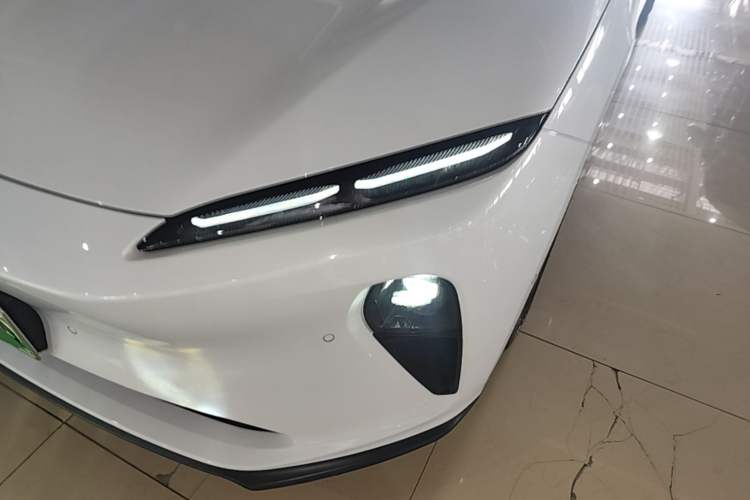 Used Nio ET5T 2023 75 kWh Touring Left Front Headlight