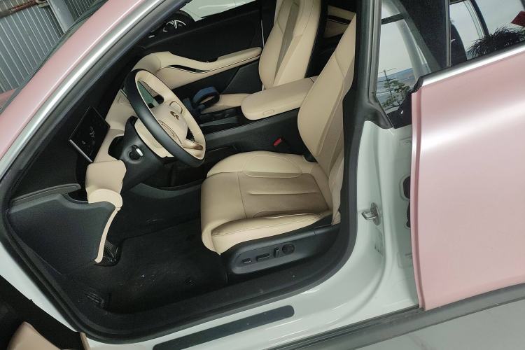 Used Nio ET5T 2023 75 kWh Touring Left Front Seat