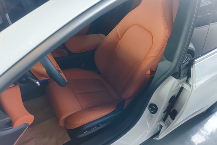 Used Nio ET5T 2023 75 kWh Touring Left Front Seat