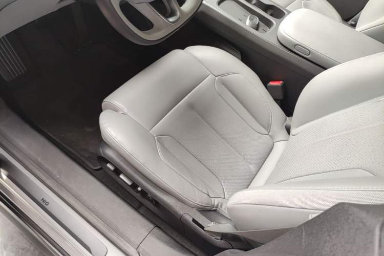 Used Nio ET5T 2023 75 kWh Touring Left Front Seat