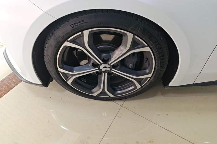 Used Nio ET5T 2023 75 kWh Touring Left Front Wheel Hub