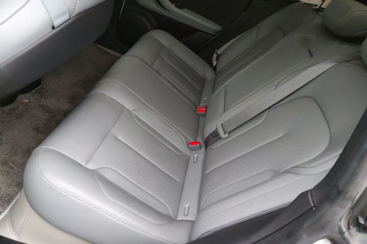 Used Nio ET5T 2023 75 kWh Touring Left Rear Seat