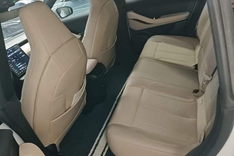 Used Nio ET5T 2023 75 kWh Touring Left Rear Seat