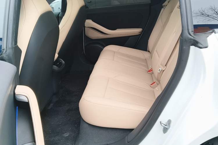 Used Nio ET5T 2023 75 kWh Touring Left Rear Seat