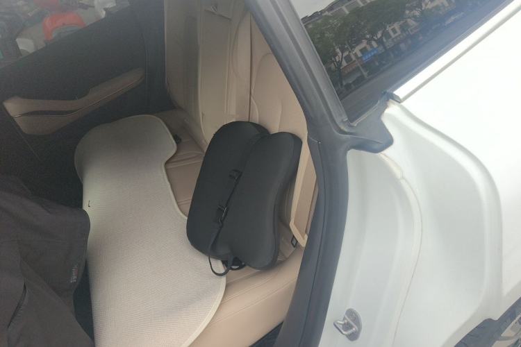 Used Nio ET5T 2023 75 kWh Touring Left Rear Seat