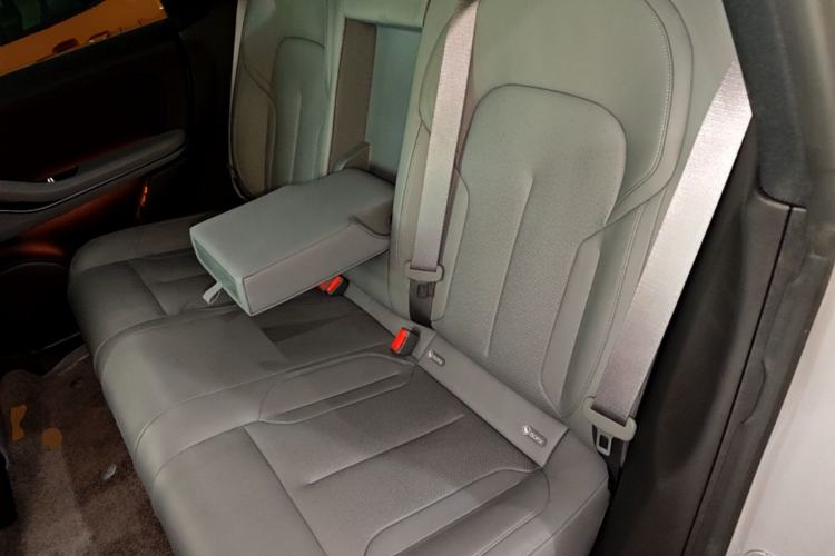 Used Nio ET5T 2023 75 kWh Touring Left Rear Seat