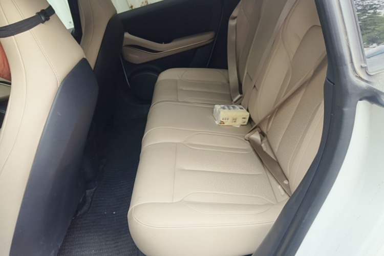 Used Nio ET5T 2023 75 kWh Touring Left Rear Seat