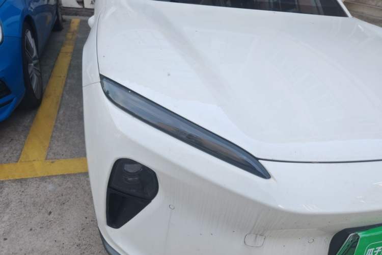 Used Nio ET5T 2023 75 kWh Touring Right Front Headlight
