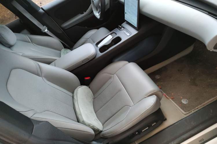 Used Nio ET5T 2023 75 kWh Touring Right Front Seat