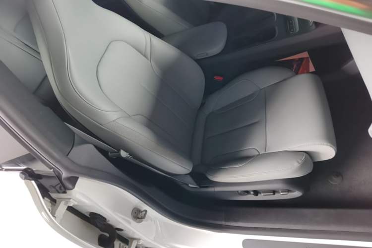 Used Nio ET5T 2023 75 kWh Touring Right Front Seat