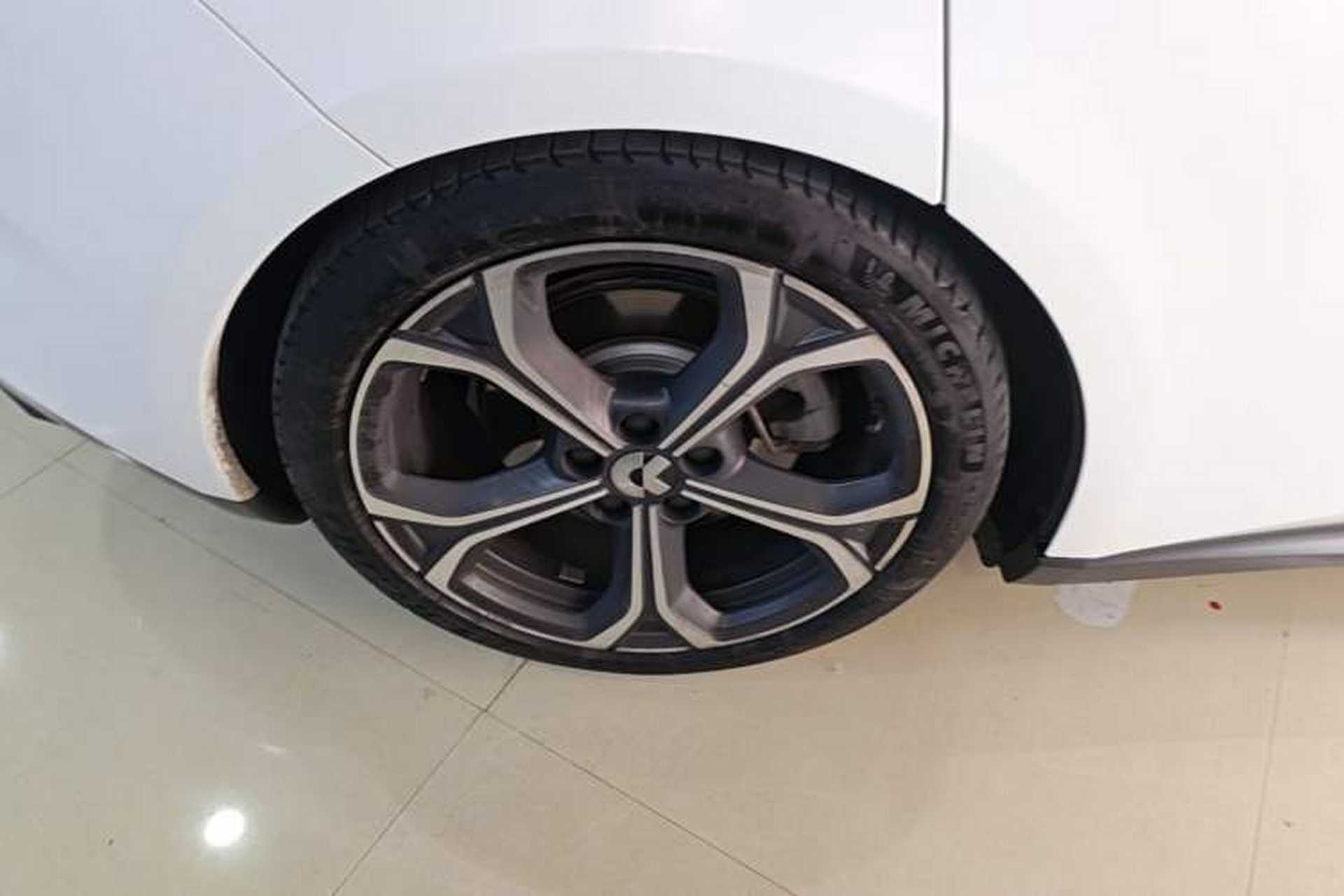 Used Nio ET5T 2023 75 kWh Touring Right Rear Wheel Hub