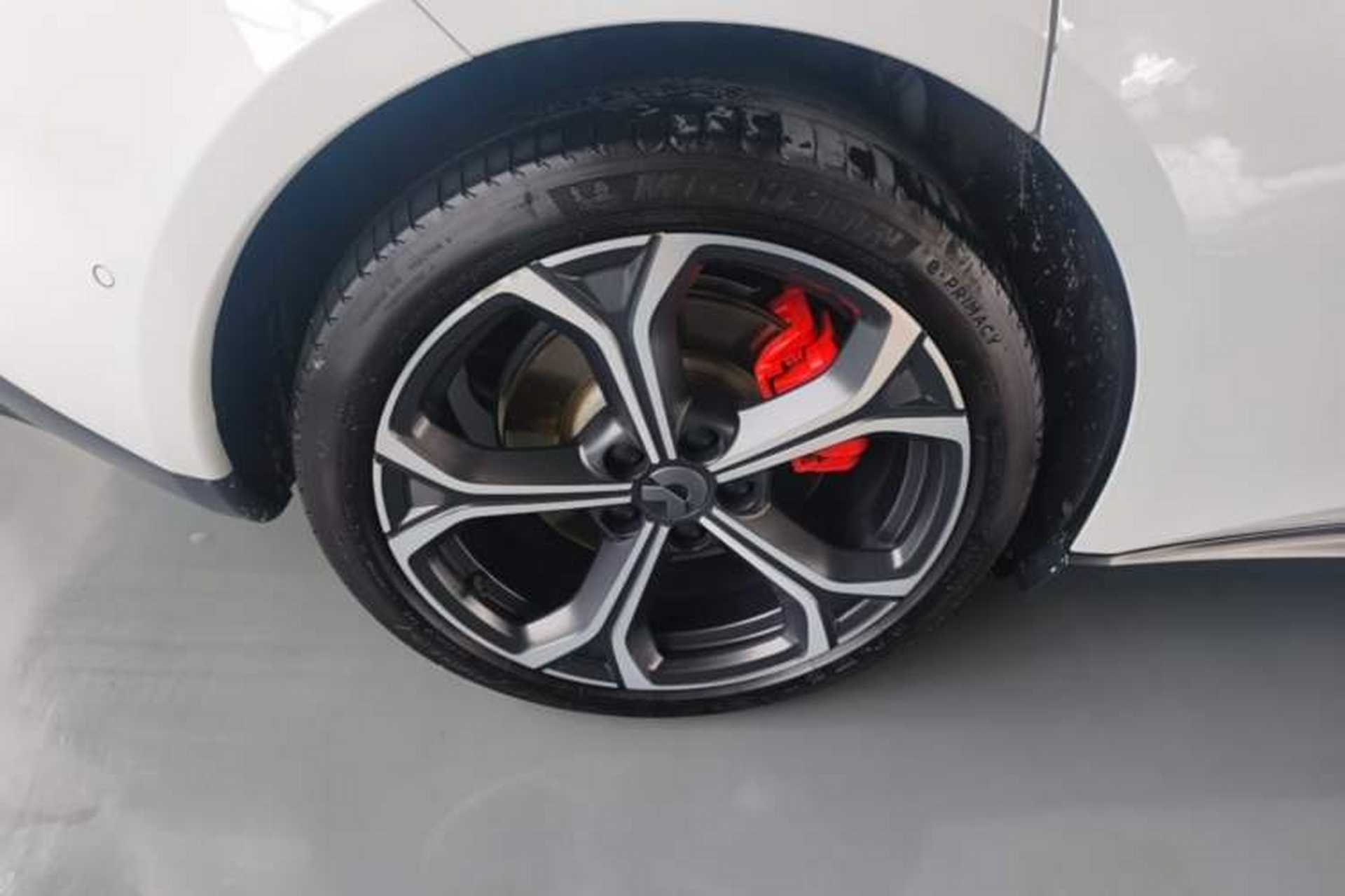 Used Nio ET5T 2023 75 kWh Touring Right Rear Wheel Hub