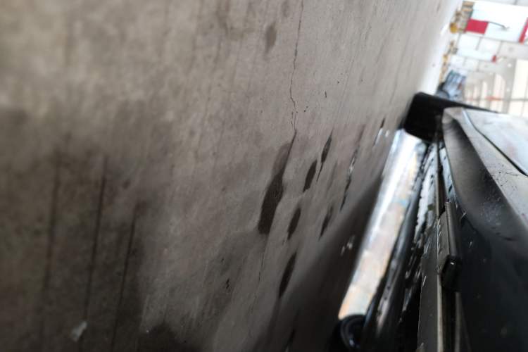 Used Nio ET5T 2023 75 kWh Touring Right Side Sill