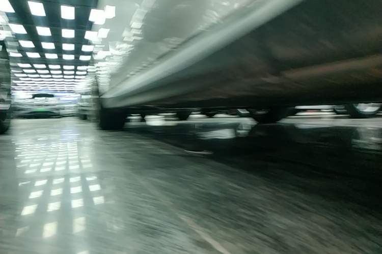 Used Nio ET5T 2023 75 kWh Touring Right Side Sill