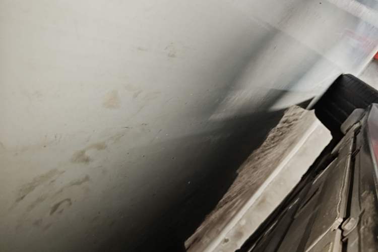 Used Nio ET5T 2023 75 kWh Touring Right Side Sill