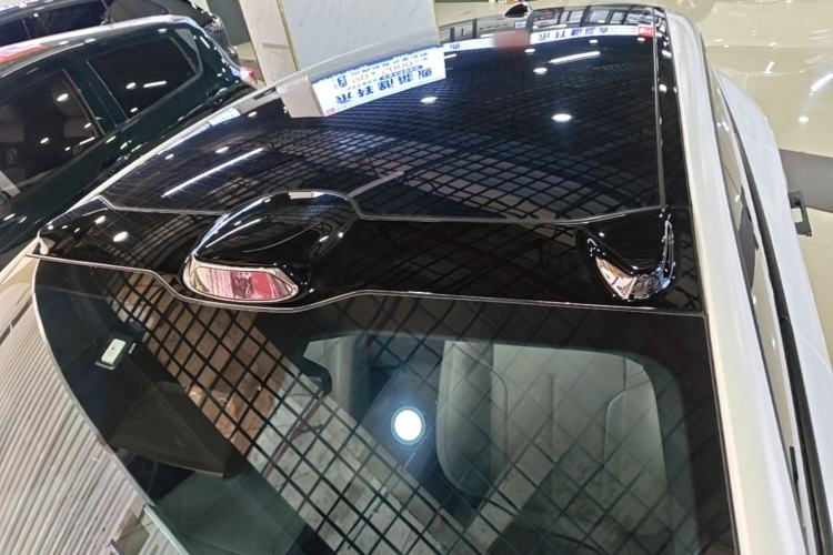 Used Nio ET5T 2023 75 kWh Touring Roof
