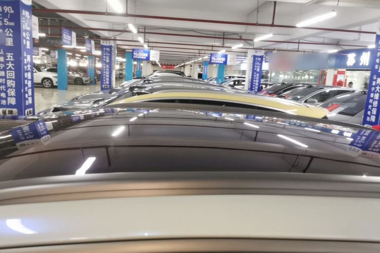 Used Nio ET5T 2023 75 kWh Touring Roof