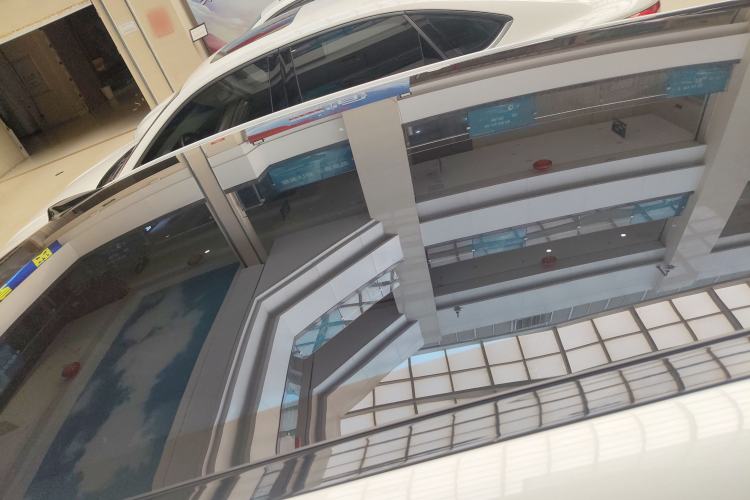 Used Nio ET5T 2023 75 kWh Touring Roof