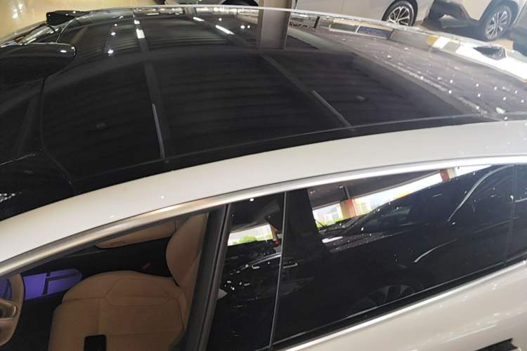 Used Nio ET5T 2023 75 kWh Touring Roof