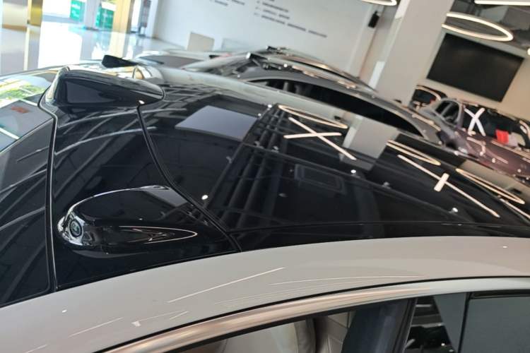 Used Nio ET5T 2023 75 kWh Touring Roof