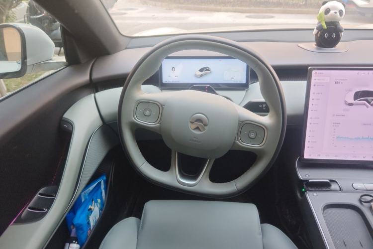 Used Nio ET5T 2023 75 kWh Touring Steering Wheel