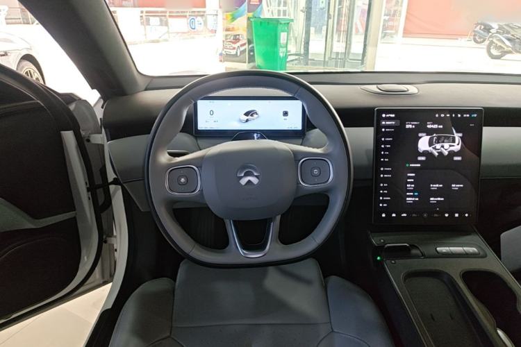 Used Nio ET5T 2023 75 kWh Touring Steering Wheel